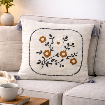 Nakışlı Çiçek Dalı Desenli Dekoratif Kırlent Kılıfı | Püsküllü Yastık