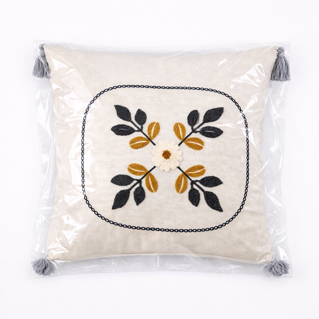 Nakışlı Çiçek Desenli Dekoratif Kırlent Kılıfı | Püsküllü Salon Yastığı