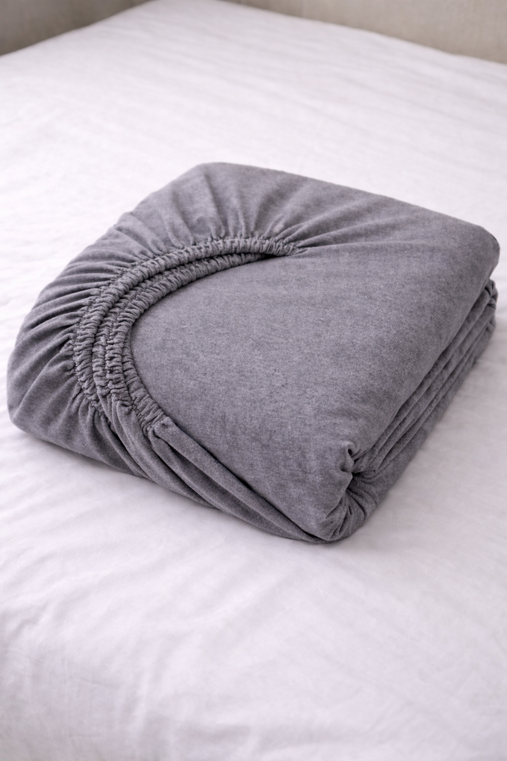 Düz Gri Lastikli Çarşaf